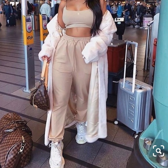 Pants - Joggers 💙 💚